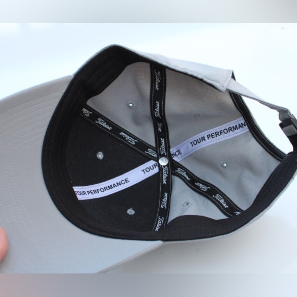 Titleist hat - Picture 7 of 7